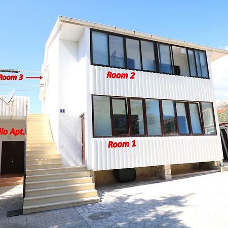 Rooms & Studio Apartment Mira Baška Esterno foto