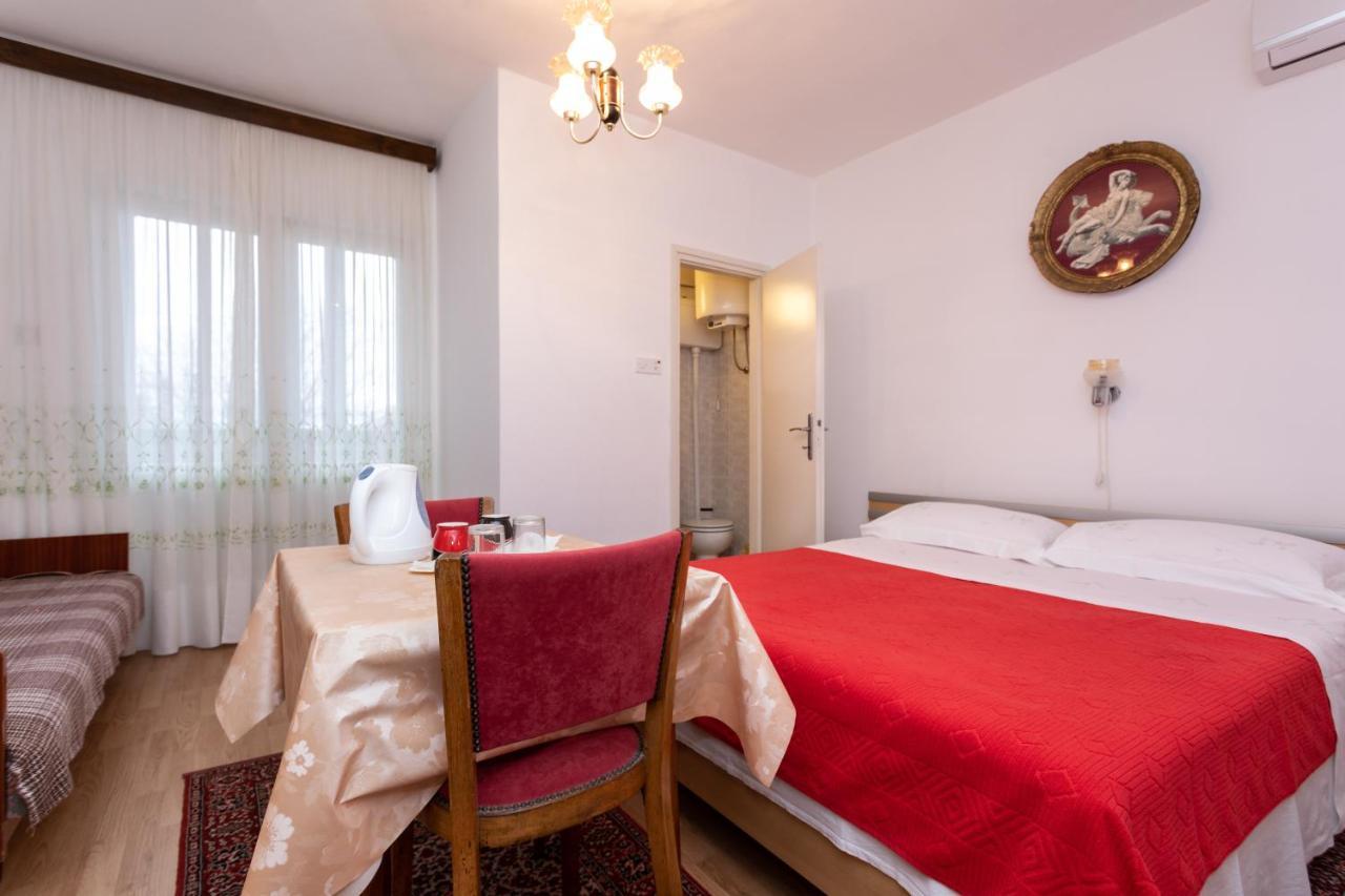 Rooms & Studio Apartment Mira Baška Esterno foto